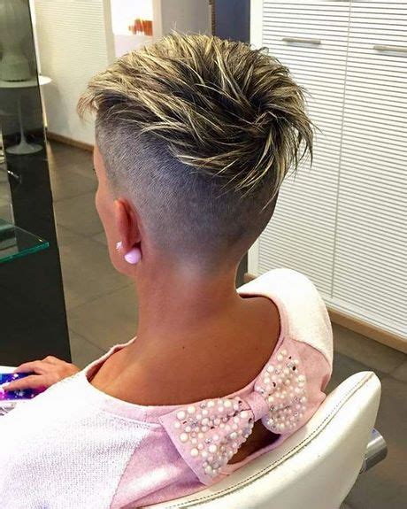 nuque rasée femme|Undercut : 29 Idées de coupes de cheveux courtes pour les。